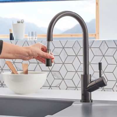 Villeroy & Boch maišytuvas plautuvei su ištraukiamu dušeliu Umbrella Flex, pasirenkama spalva
