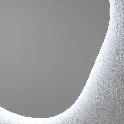 Kamė Organic asimetriškas veidrodis su foniniu LED apšvietimu, 2700-6500 K