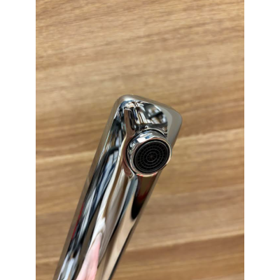 IŠPARDAVIMAS. Grohe Lineare vonios pripildymo snapas (smulkus defektas, be apdailos)