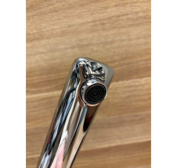IŠPARDAVIMAS. Grohe Lineare vonios pripildymo snapas (smulkus defektas, be apdailos)